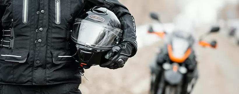 how-to-choose-the-proper-motorcycle-protective-gear.png